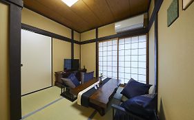 Rinn Yasaka Kodaiji